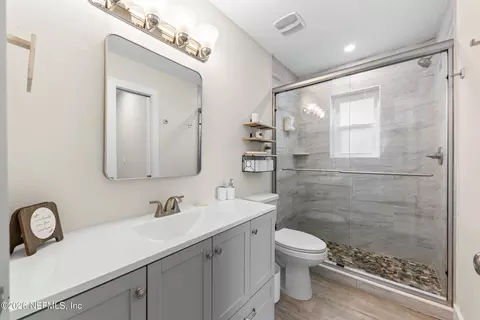 Bath - 6548 Putnam St, Saint Augustine, FL 32080 photo 1 of 5