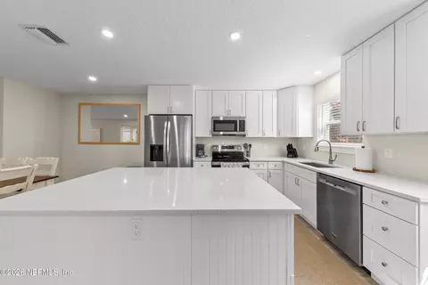 Kitchen - 6548 Putnam St, Saint Augustine, FL 32080 photo 7 of 10