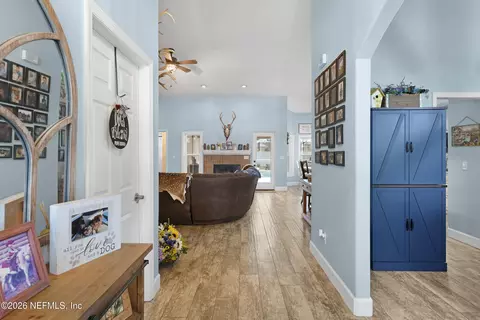 Entry Way - 157 Cacique Dr, Saint Augustine, FL 32086 photo 1 of 3