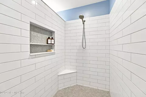 Bath - 1122 Linkside Ct E, Atlantic Beach, FL 32233 photo 3 of 6
