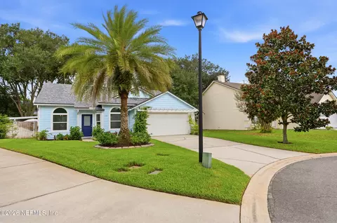 Exterior - 1122 Linkside Ct E, Atlantic Beach, FL 32233 photo 8 of 10