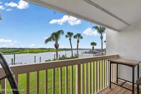 Exterior - 915 S Ponce De Leon Blvd, Saint Augustine, FL 32084 photo 4 of 4