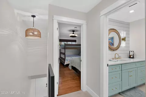 Entry Way - 915 S Ponce De Leon Blvd, Saint Augustine, FL 32084 photo 2 of 6