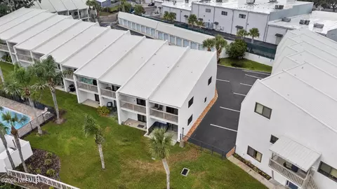 View/Area - 915 S Ponce De Leon Blvd, Saint Augustine, FL 32084 photo 7 of 9