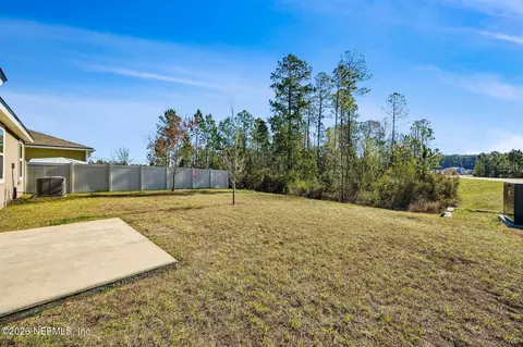 Exterior - 65304 Clearwater Ct, Yulee, FL 32097 photo 7 of 9