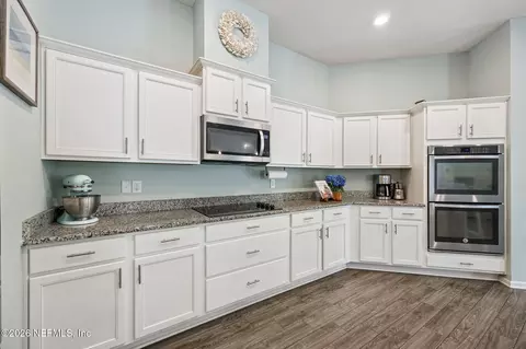Kitchen - 97492 Albatross Dr, Yulee, FL 32097 photo 2 of 3