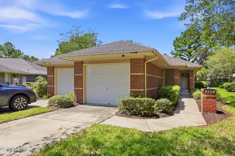 4550 Middleton Park Cir W, Jacksonville, FL 32224