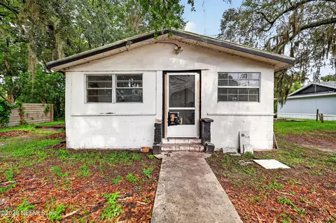 707 S Bay Ave, Sanford, FL 32771