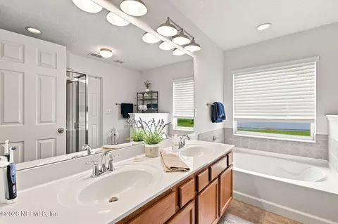 Bath - 248 Pine Arbor Cir, Saint Augustine, FL 32084 photo 2 of 4