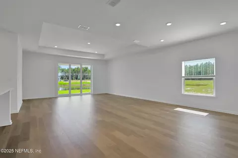 Living - 144 Cedar Knoll Cir, Saint Augustine, FL 32092 photo 2 of 7
