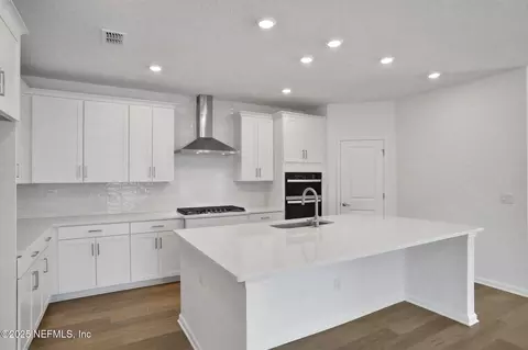 Kitchen - 144 Cedar Knoll Cir, Saint Augustine, FL 32092 photo 3 of 3
