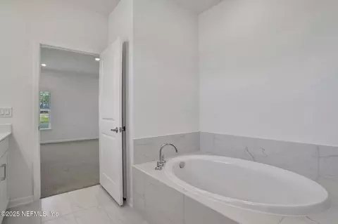 Bath - 144 Cedar Knoll Cir, Saint Augustine, FL 32092 photo 1 of 5