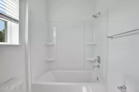 Bath - 144 Cedar Knoll Cir, Saint Augustine, FL 32092 photo 3 of 5