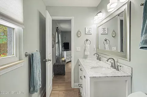 Bath - 404 Seventeenth St, Saint Augustine, FL 32084 photo 2 of 5