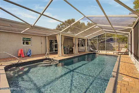Exterior - 404 Seventeenth St, Saint Augustine, FL 32084 photo 7 of 11