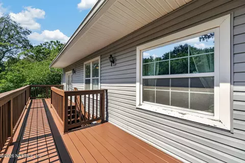 Exterior - 3767 Hermitage Rd E, Jacksonville, FL 32277 photo 4 of 11