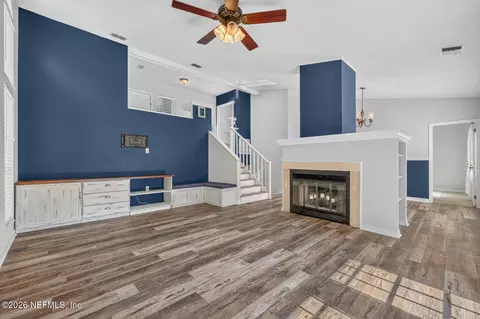Living - 3767 Hermitage Rd E, Jacksonville, FL 32277 photo 4 of 4