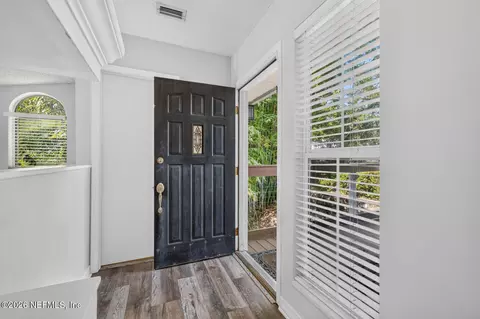 Entry Way - 3767 Hermitage Rd E, Jacksonville, FL 32277 photo 1 of 4