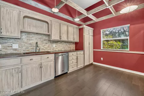 Kitchen - 3767 Hermitage Rd E, Jacksonville, FL 32277 photo 2 of 3