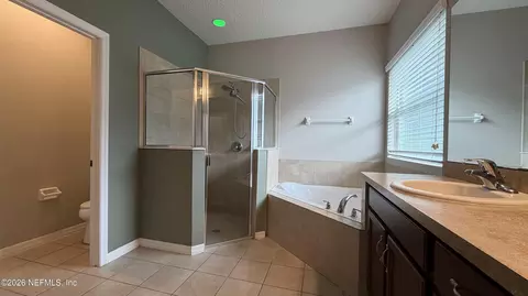 Bath - 763 Battersea Dr, Saint Augustine, FL 32095 photo 1 of 3
