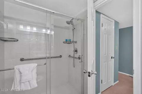 Bath - 7265 A1a S #B8, Saint Augustine Beach, FL 32080 photo 2 of 3