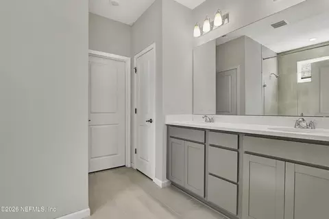 Bath - 230 Applejack Dr, Saint Augustine, FL 32092 photo 2 of 2