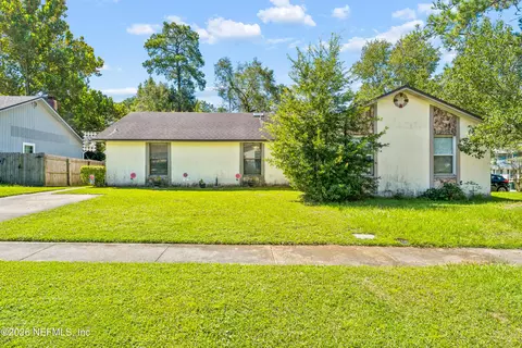 8812 Cavender Dr, Jacksonville, FL 32216