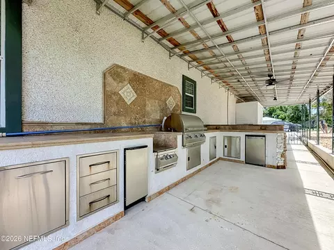 Kitchen - 129 River Rd, Satsuma, FL 32189 photo 8 of 9
