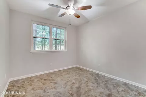 Bedroom - 1300 Vista Cove Rd, Saint Augustine, FL 32084 photo 8 of 9