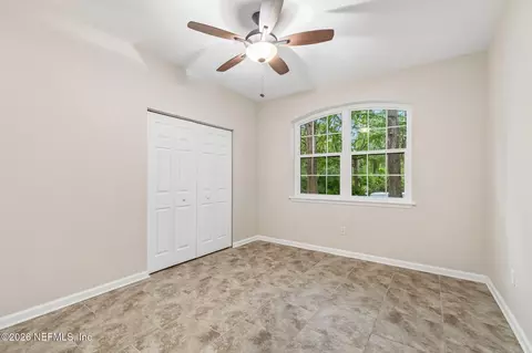 Bedroom - 1300 Vista Cove Rd, Saint Augustine, FL 32084 photo 4 of 9