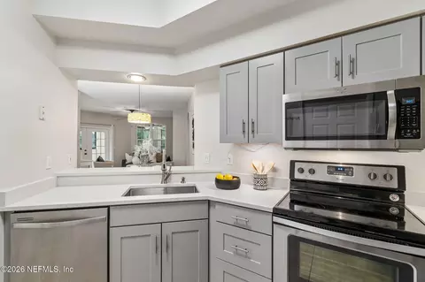 Kitchen - 1300 Vista Cove Rd, Saint Augustine, FL 32084 photo 3 of 5