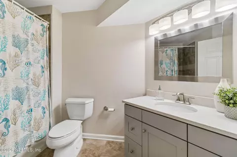 Bath - 1300 Vista Cove Rd, Saint Augustine, FL 32084 photo 5 of 7