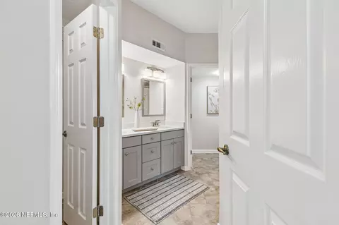 Entry Way - 1300 Vista Cove Rd, Saint Augustine, FL 32084 photo 3 of 5
