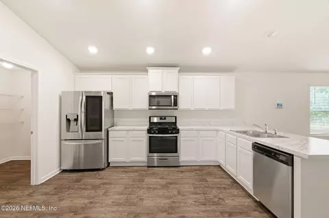 Kitchen - 89 Logrono Ct, Saint Augustine, FL 32084 photo 2 of 3