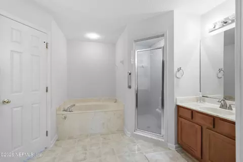 Bath - 2927 Castnet Ct, Saint Augustine, FL 32092 photo 2 of 3