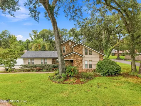 1407 Rivergate Dr, Jacksonville, FL 32223