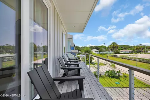 Exterior - 117 5th St, Saint Augustine, FL 32080 photo 4 of 19