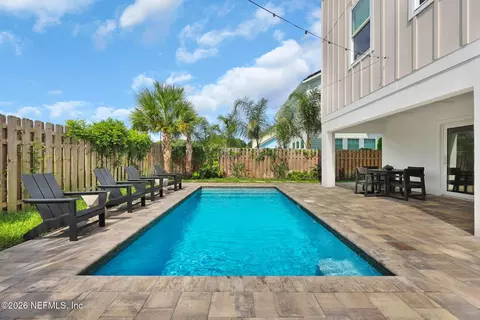 Exterior - 117 5th St, Saint Augustine, FL 32080 photo 12 of 19