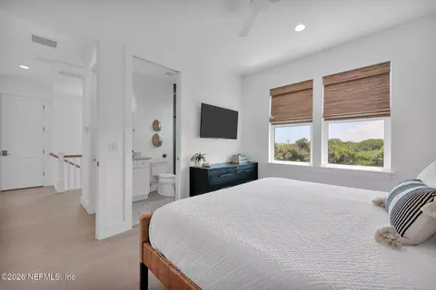 Bedroom - 117 5th St, Saint Augustine, FL 32080 photo 10 of 10