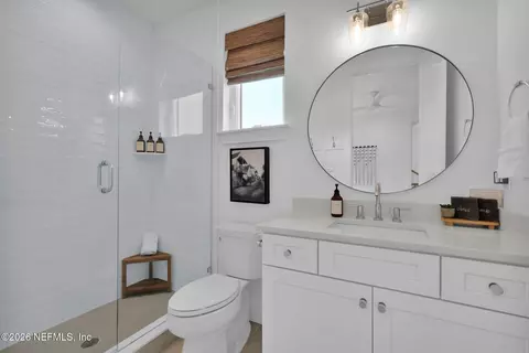 Bath - 117 5th St, Saint Augustine, FL 32080 photo 2 of 9