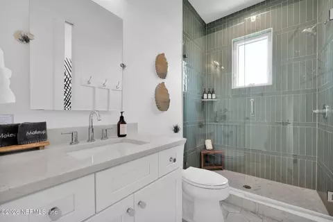 Bath - 117 5th St, Saint Augustine, FL 32080 photo 9 of 9