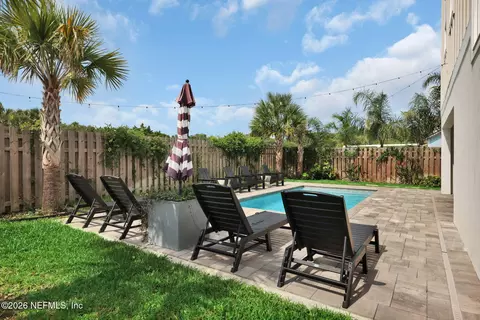 Exterior - 117 5th St, Saint Augustine, FL 32080 photo 11 of 19