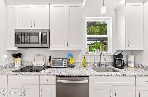 Kitchen - 704 Coachmans Pl, Saint Augustine, FL 32086 photo 14 of 14