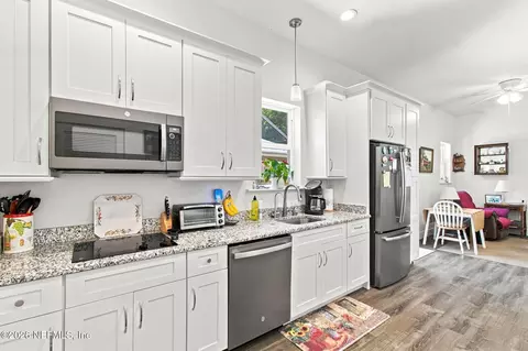 Kitchen - 704 Coachmans Pl, Saint Augustine, FL 32086 photo 12 of 14