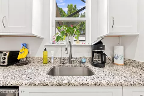 Kitchen - 704 Coachmans Pl, Saint Augustine, FL 32086 photo 13 of 14