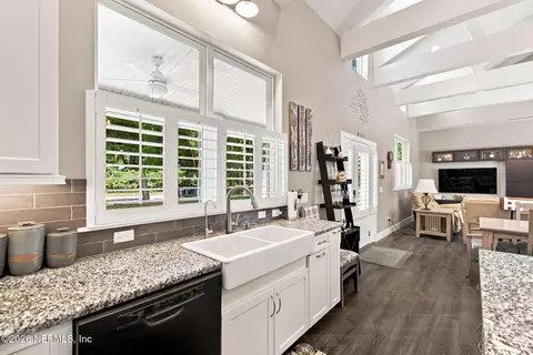 Kitchen - 704 Coachmans Pl, Saint Augustine, FL 32086 photo 9 of 14