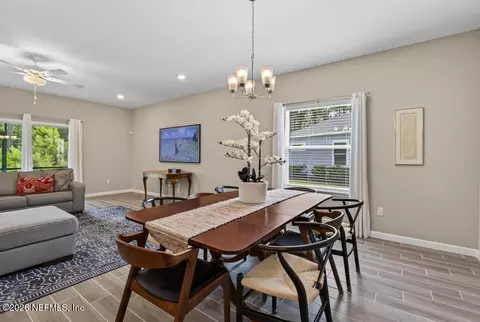 Dining - 75292 Pondside Ln, Yulee, FL 32097 photo 5 of 7