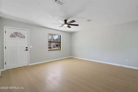 Living - 3640 Fort Peyton Cir, Saint Augustine, FL 32086 photo 2 of 7