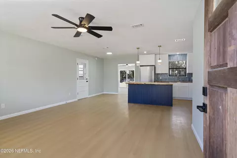 Living - 3640 Fort Peyton Cir, Saint Augustine, FL 32086 photo 1 of 7