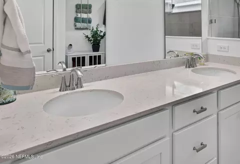 Bath - 75741 Pondside Ln, Yulee, FL 32097 photo 3 of 4
